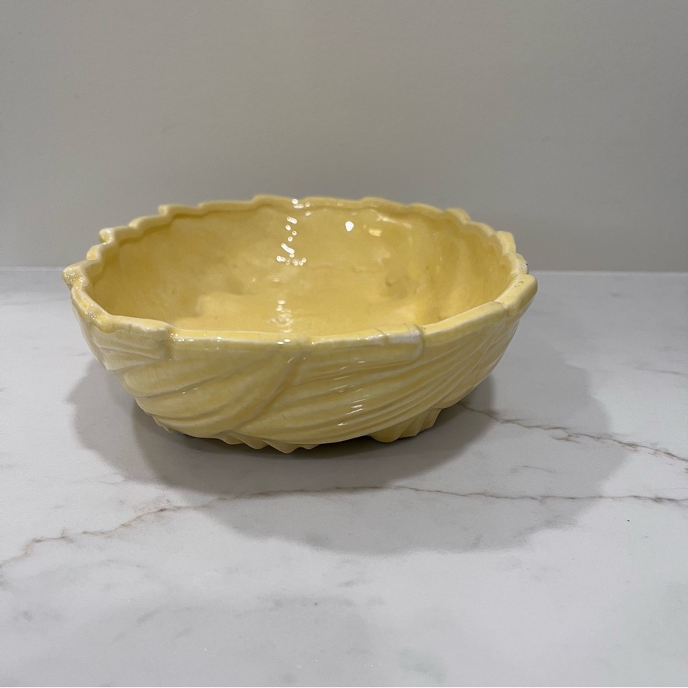 Vintage McCoy Yellow Pottery Bowl | Leaf & Swirl Design | Mid-Century Modern MCM - Picture 7 of 8